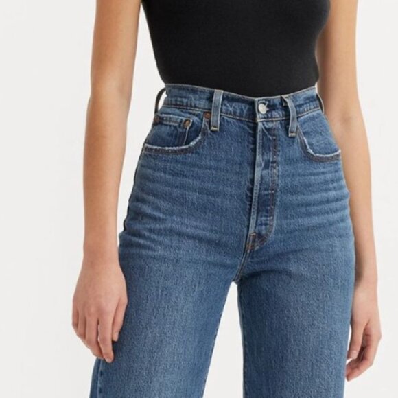 Levi's Jeans - Picture 1 of 14